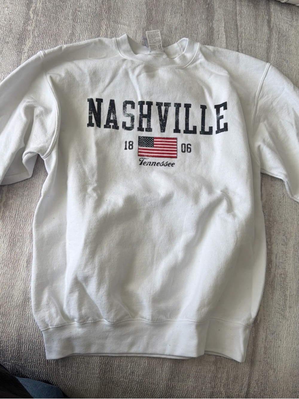 Champion White Crewneck Sweatshirt with Subtle Logo Tag